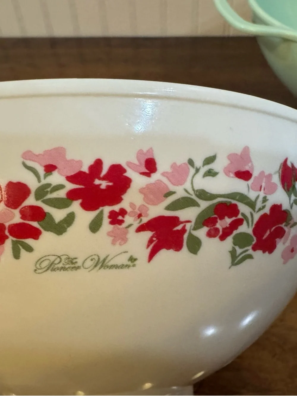 The Pioneer Woman 1 Qt and 3 Qt Plastic Colanders Floral Design Set of 2